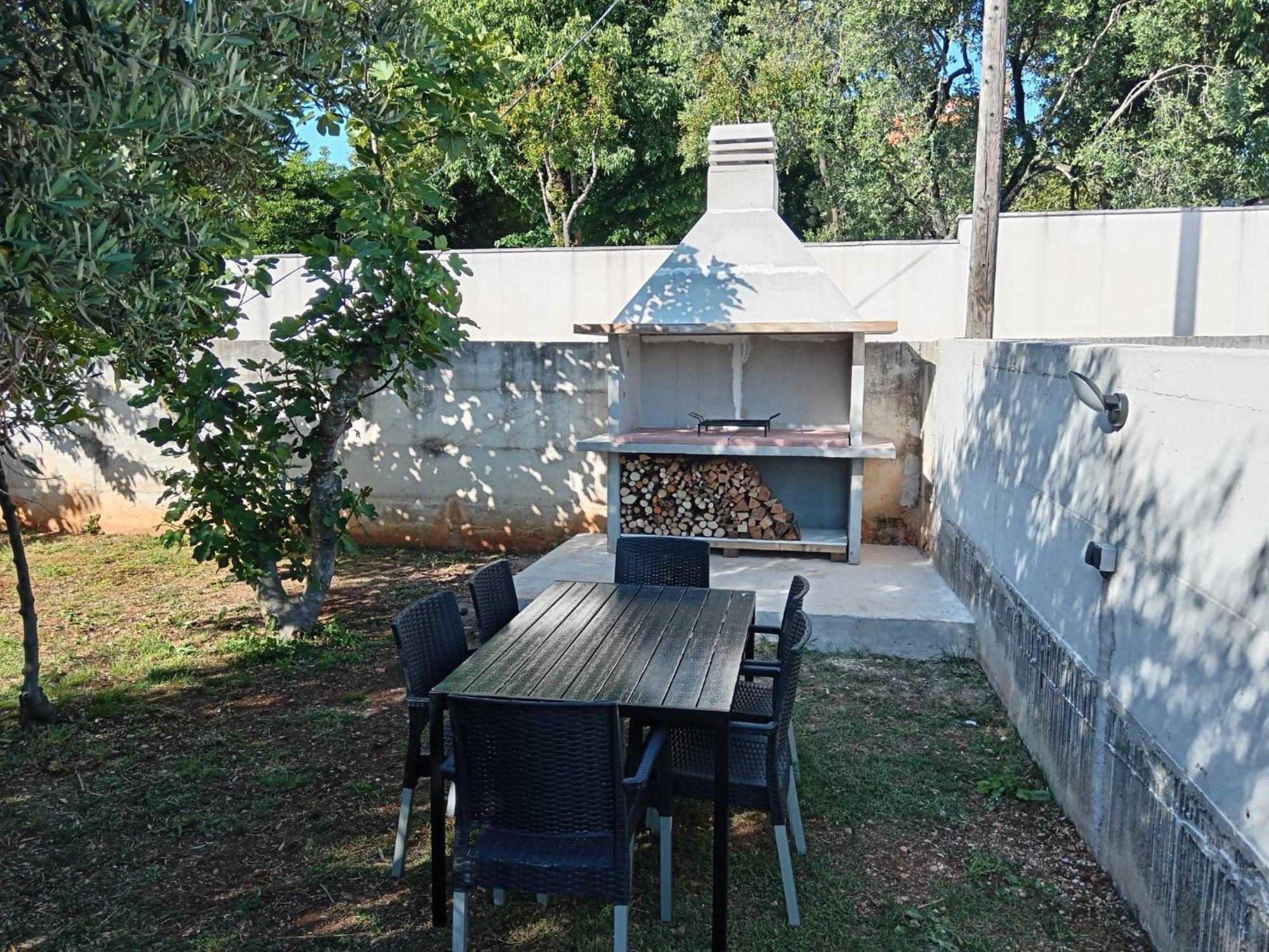 Apartment Ante Bibinje Buitenkant foto